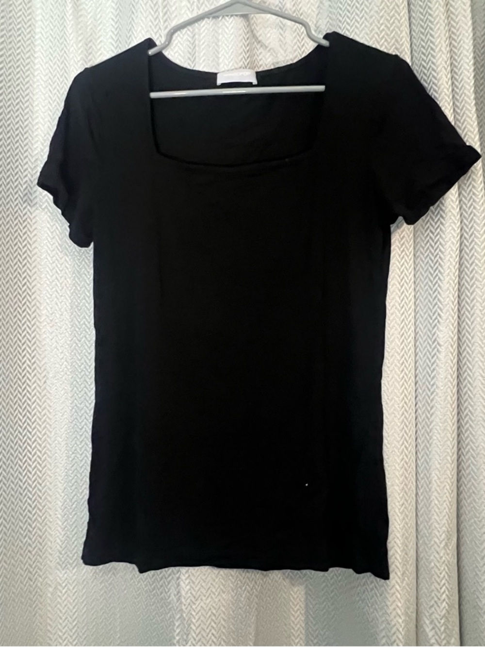 Classic Black Square Neck Women's Tee Size: L